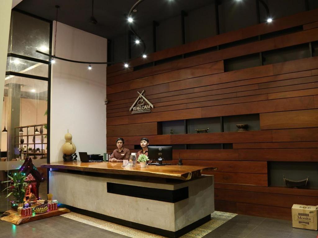 Yeak Loam Hotel Banlung Extérieur photo
