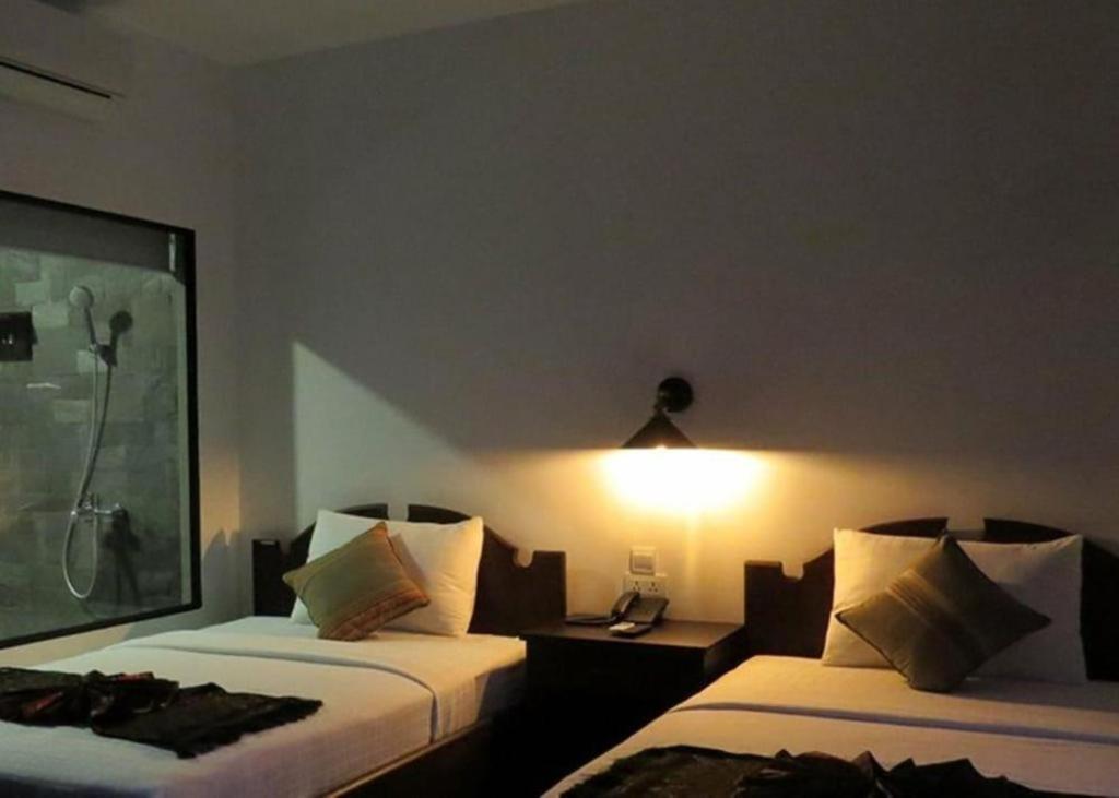 Yeak Loam Hotel Banlung Extérieur photo