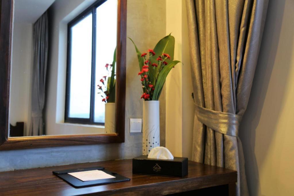 Yeak Loam Hotel Banlung Extérieur photo