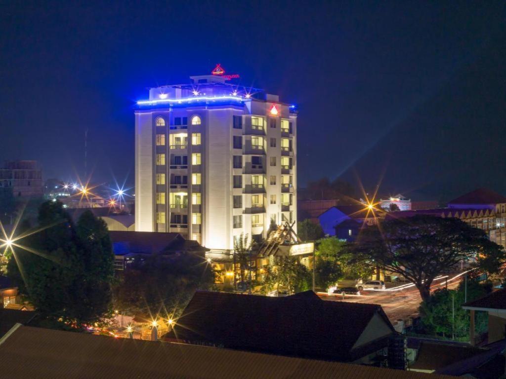 Yeak Loam Hotel Banlung Extérieur photo
