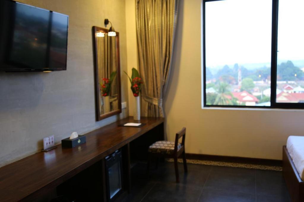 Yeak Loam Hotel Banlung Extérieur photo