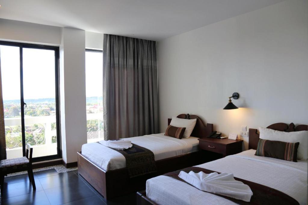 Yeak Loam Hotel Banlung Extérieur photo