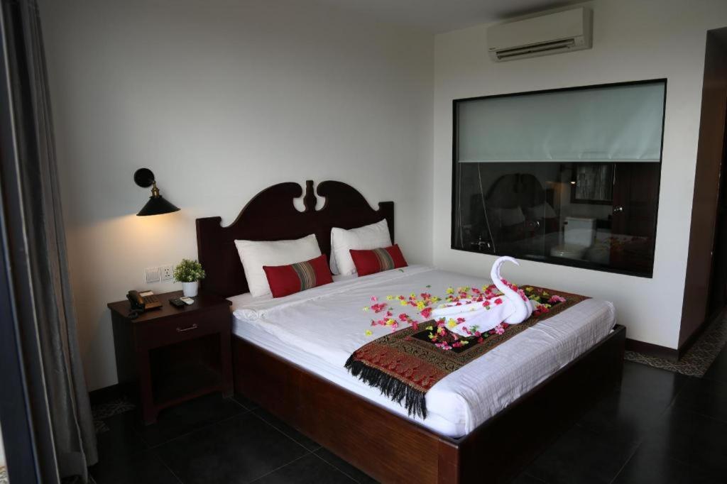 Yeak Loam Hotel Banlung Extérieur photo