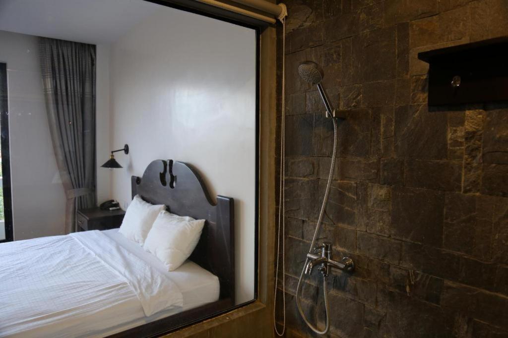 Yeak Loam Hotel Banlung Extérieur photo