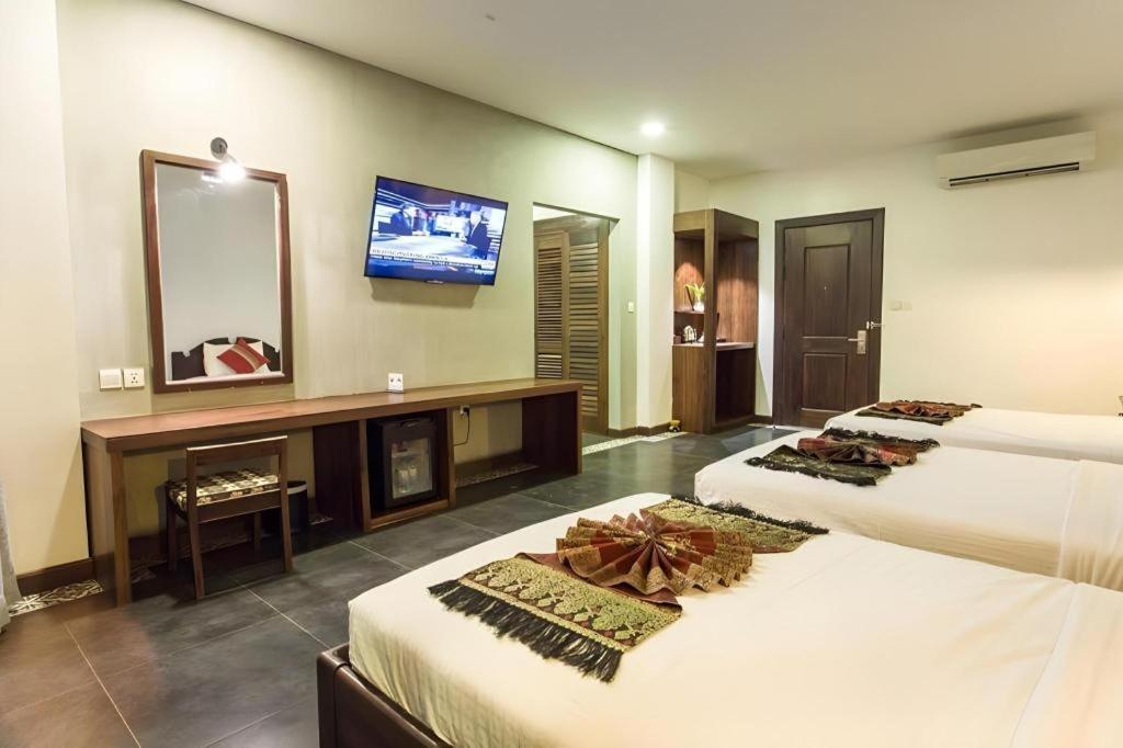 Yeak Loam Hotel Banlung Extérieur photo
